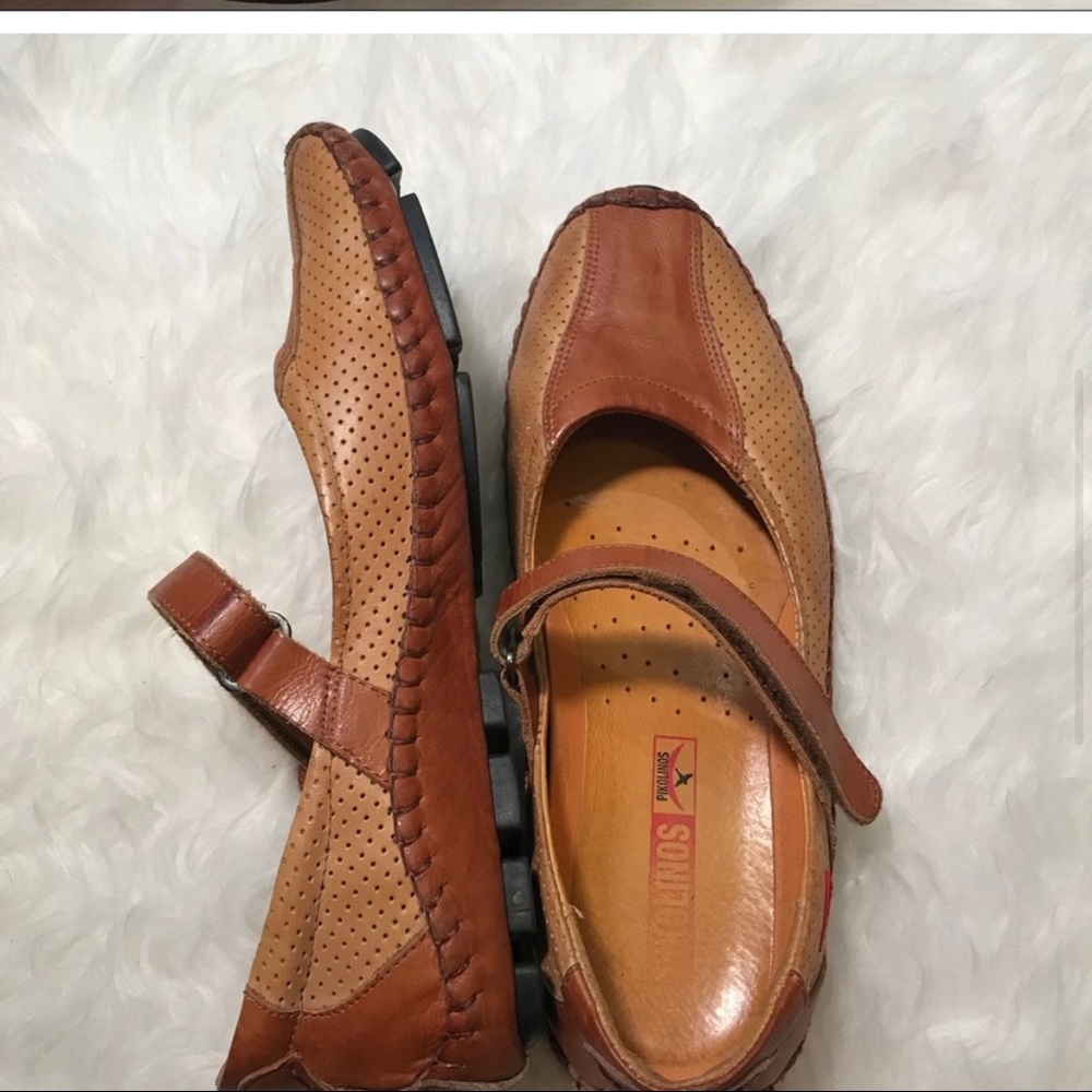 Pikolinos Mary Jane Flats